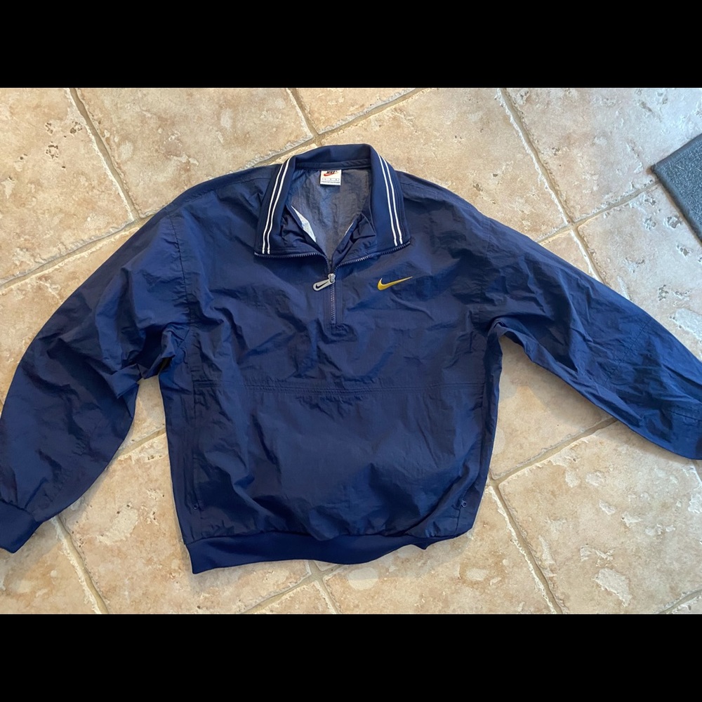 Nike Lg Navy Windbreaker Pullover Excellent shape